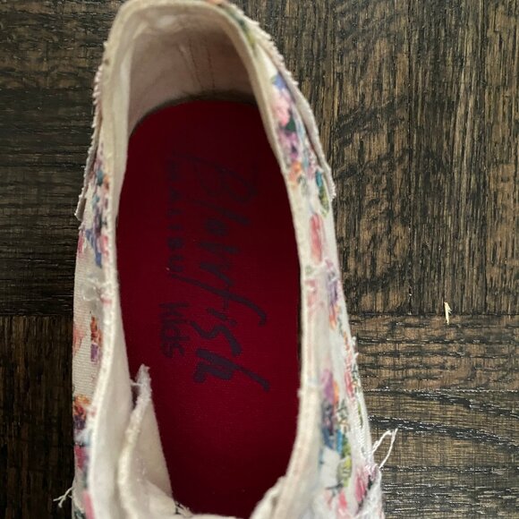 Blowfish Malibu Kids - size 2 slide-on canvas sneakers - Picture 6 of 11